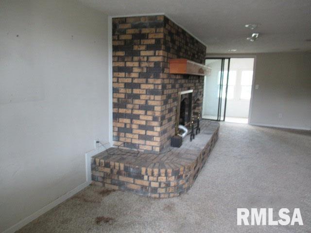13909 Mennonite Church Road Pekin, IL 61554 - Photo 5 of 26