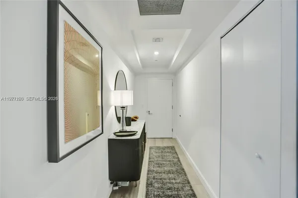 $6,000 | 45 Southwest 9th Street, Unit 2001, Miami, FL 33130