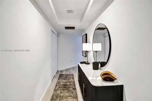 $6,000 | 45 Southwest 9th Street, Unit 2001, Miami, FL 33130