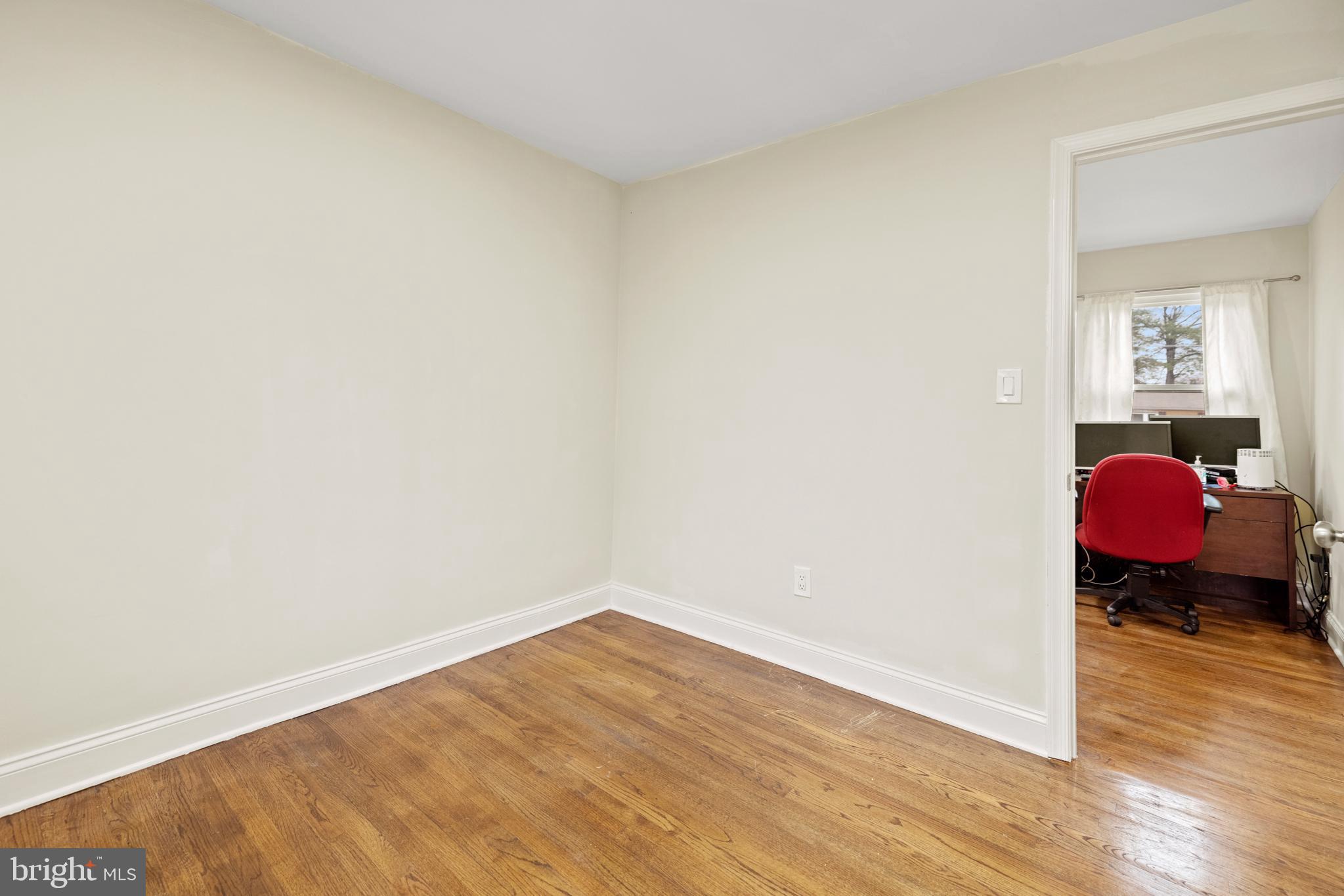 8317 Schultz Road Clinton, MD 20735 - Photo 11 of 34 Room