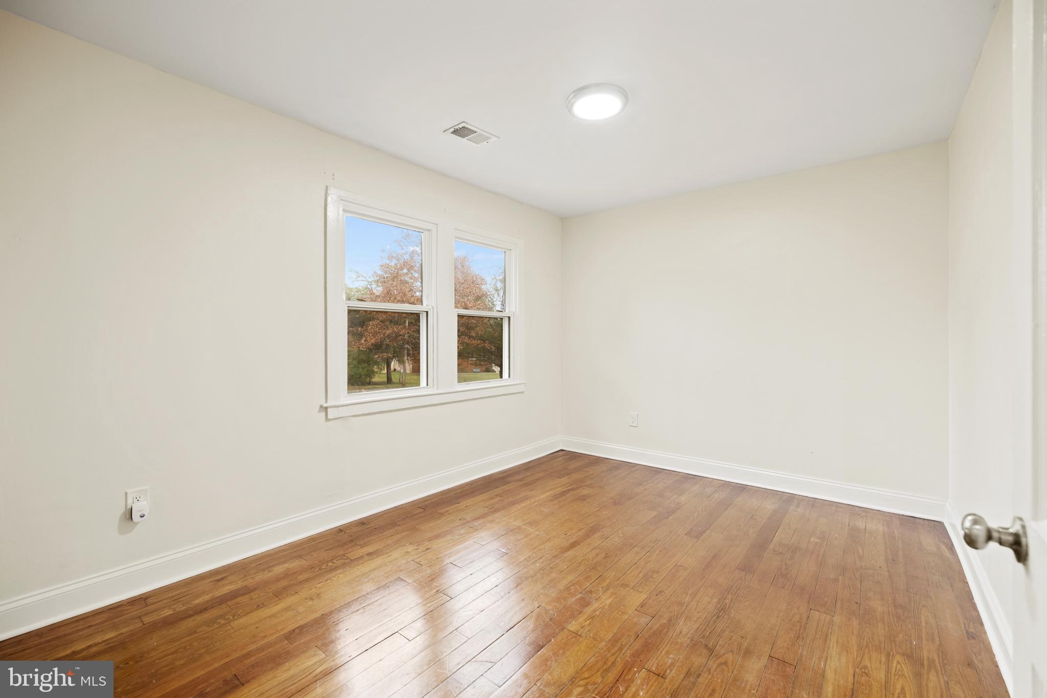 8317 Schultz Road Clinton, MD 20735 - Photo 12 of 34 Room