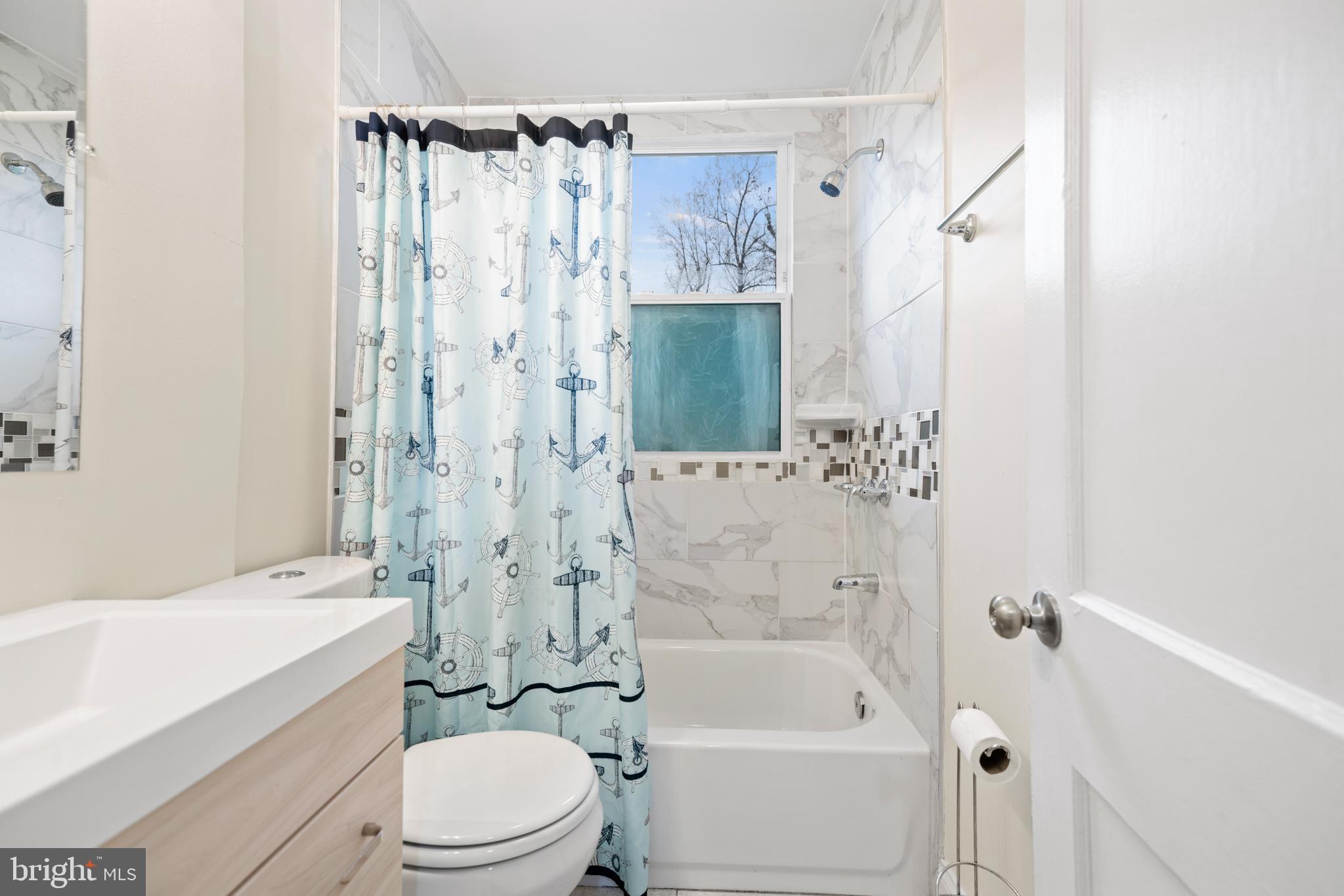 8317 Schultz Road Clinton, MD 20735 - Photo 16 of 34 Bathroom