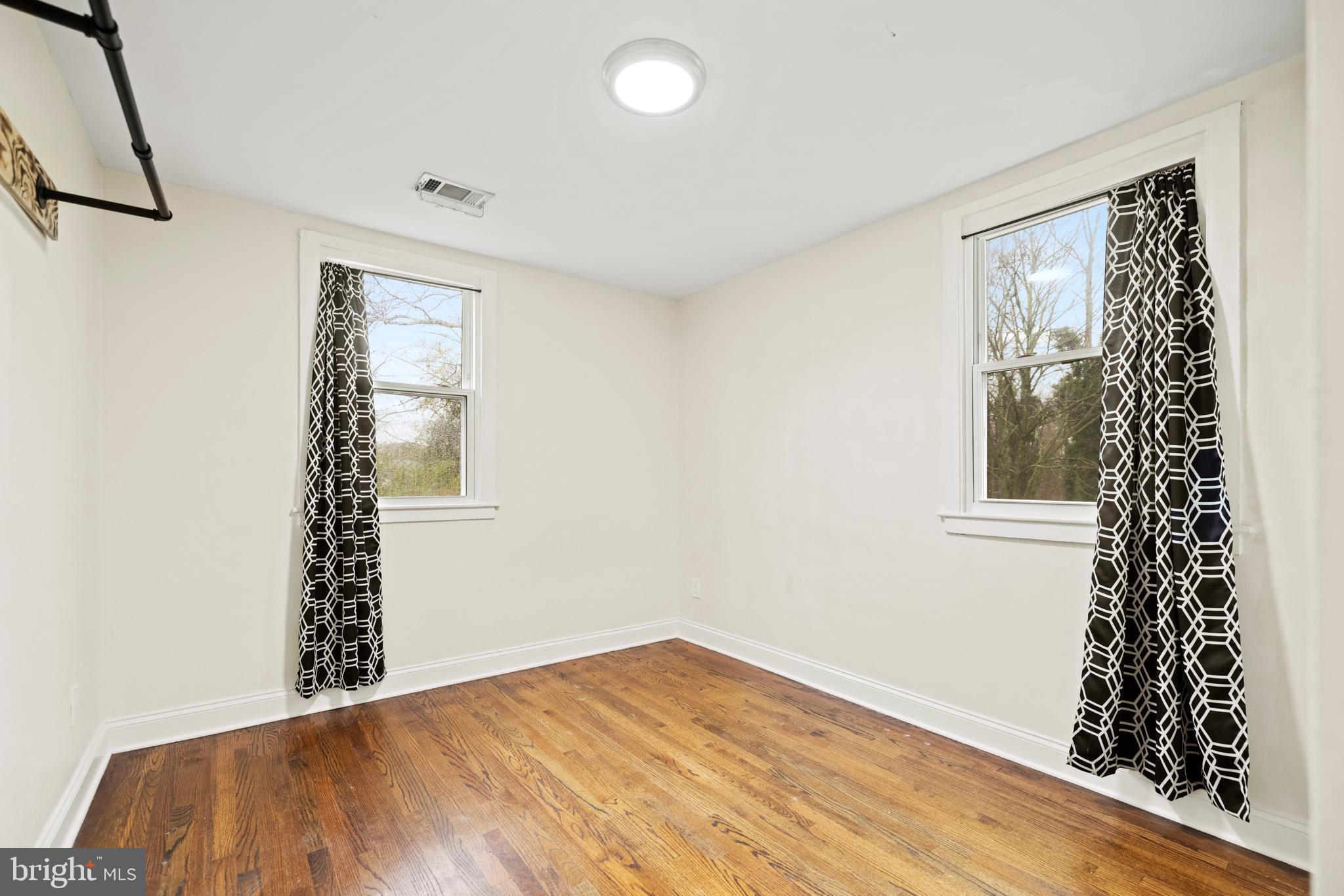 8317 Schultz Road Clinton, MD 20735 - Photo 17 of 34 Room