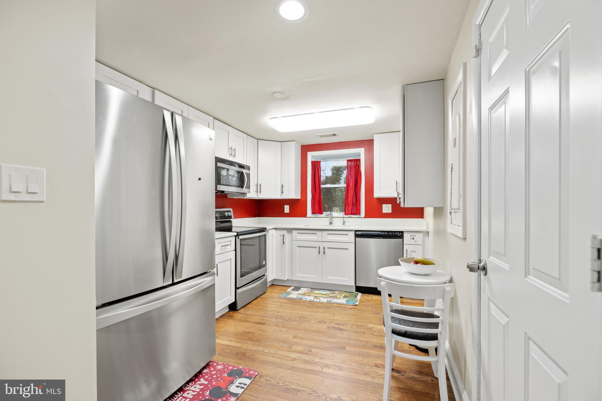 8317 Schultz Road Clinton, MD 20735 - Photo 7 of 34 Kitchen