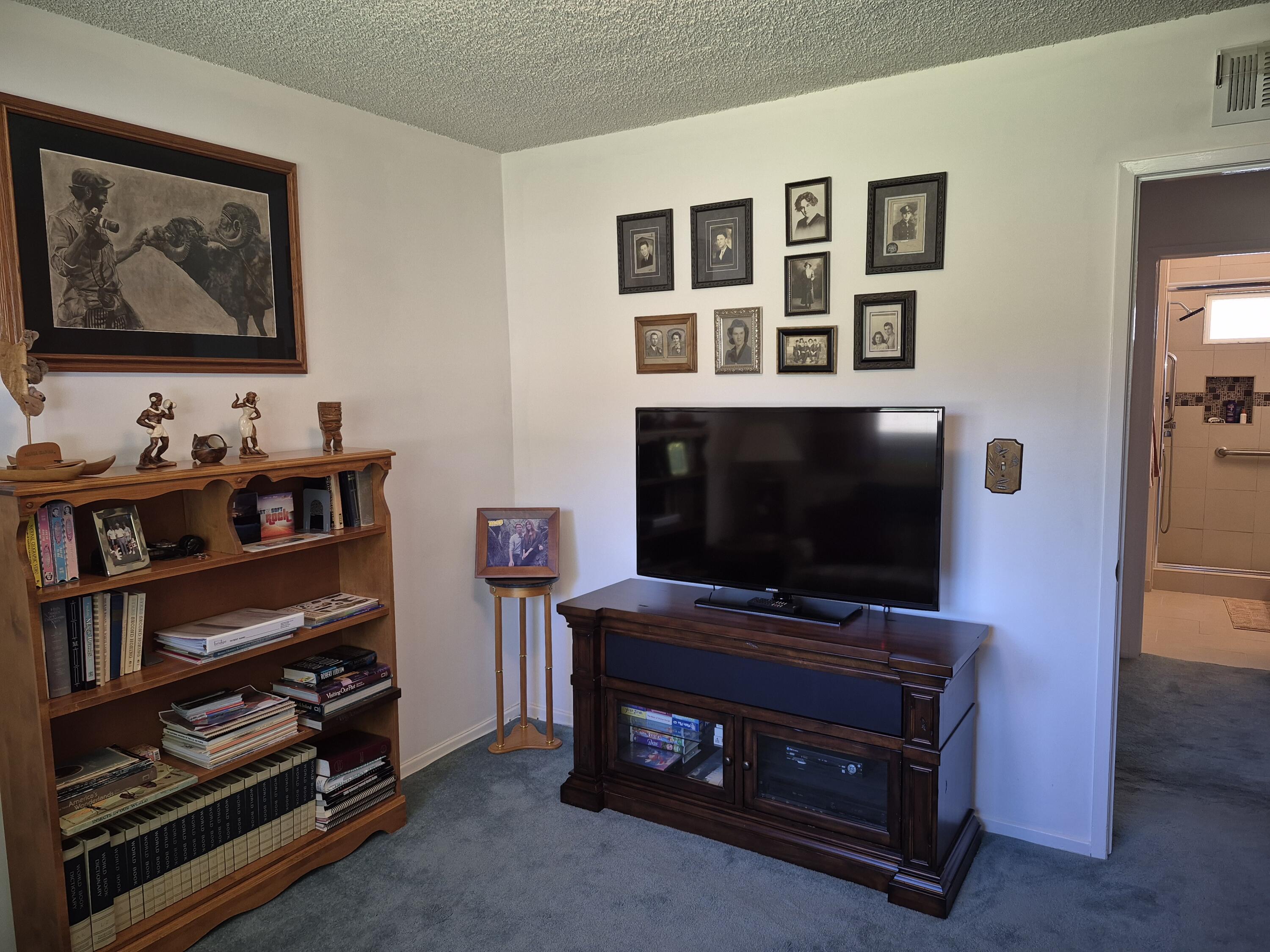 7703 Cassia Avenue Riverside, CA 92504 - Photo 16 of 28 20251006_115158