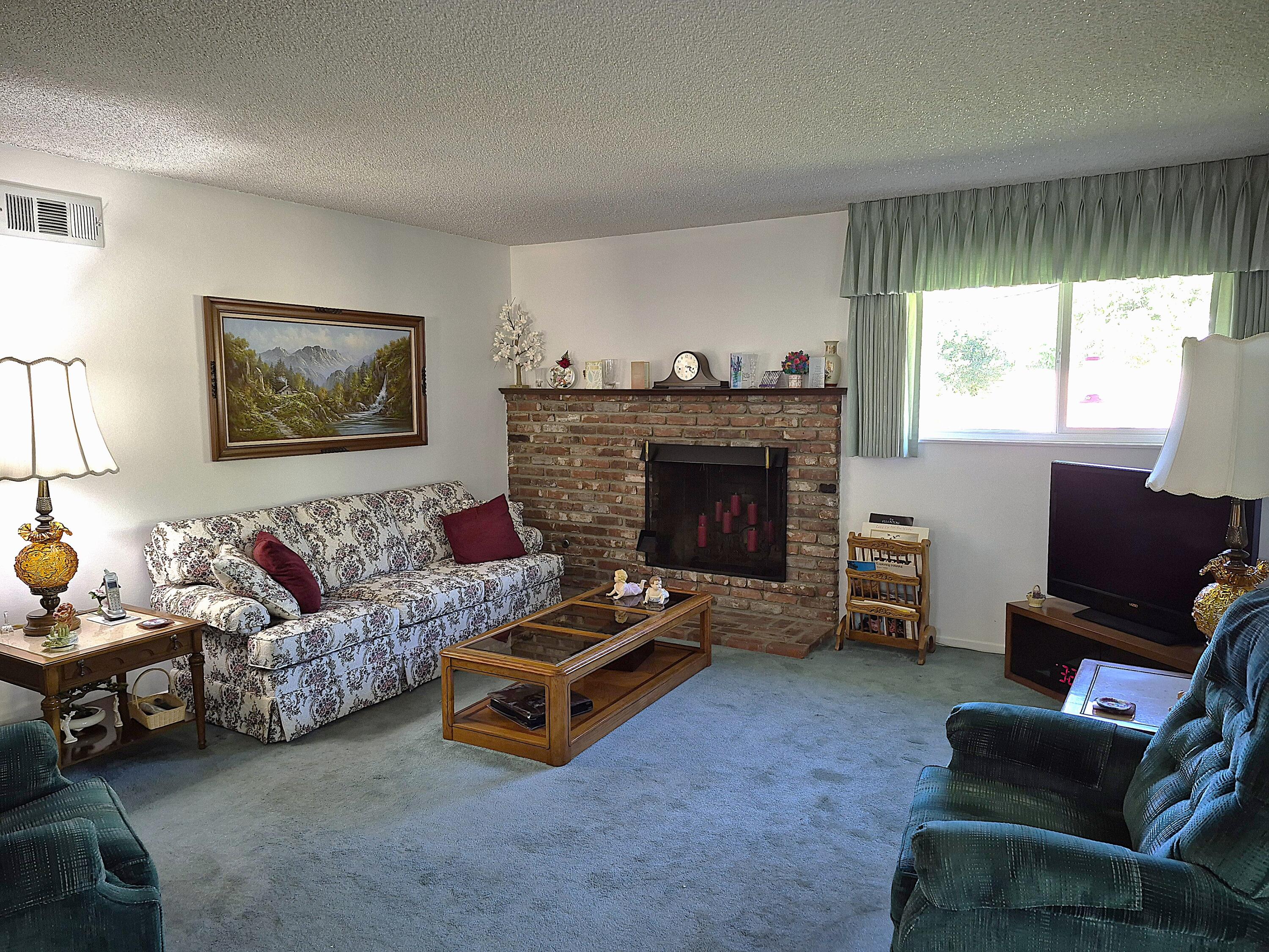 7703 Cassia Avenue Riverside, CA 92504 - Photo 3 of 28 3