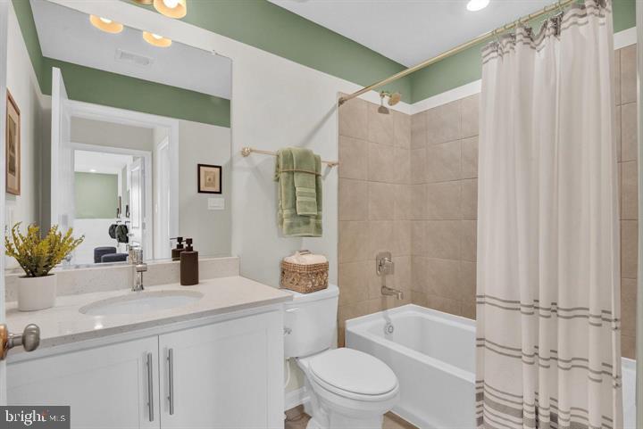 491 Hanson Street Frederick, MD 21701 - Photo 19 of 24 Modern bathroom with stylish finishes.
