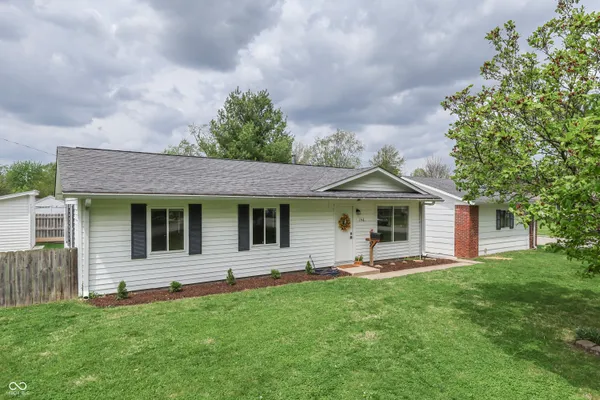 $270,000 | 146 Parkview Drive, Whiteland, IN 46184