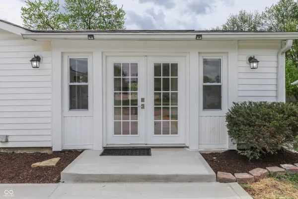 $270,000 | 146 Parkview Drive, Whiteland, IN 46184