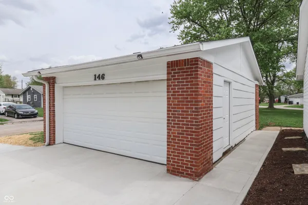 $270,000 | 146 Parkview Drive, Whiteland, IN 46184