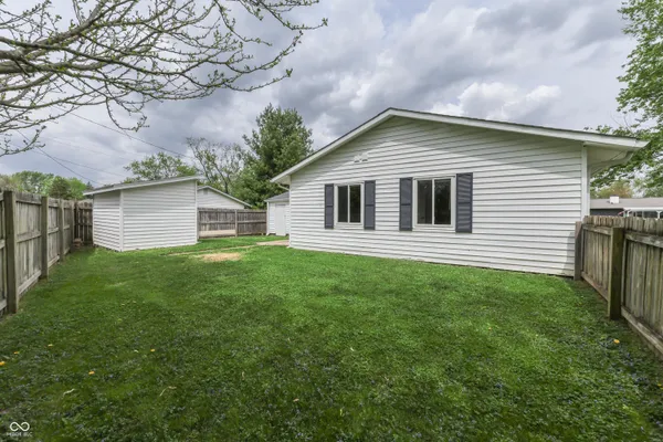 $270,000 | 146 Parkview Drive, Whiteland, IN 46184