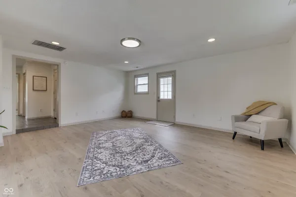 $270,000 | 146 Parkview Drive, Whiteland, IN 46184