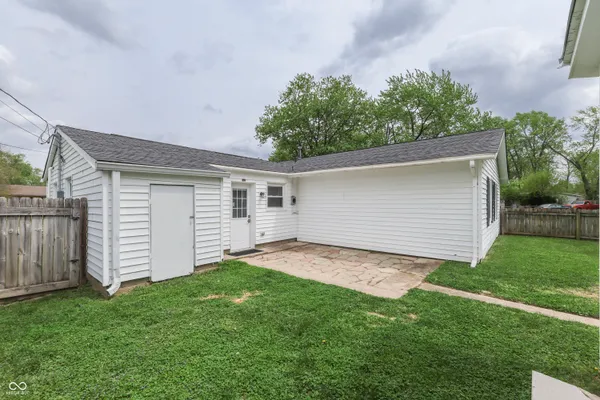 $270,000 | 146 Parkview Drive, Whiteland, IN 46184