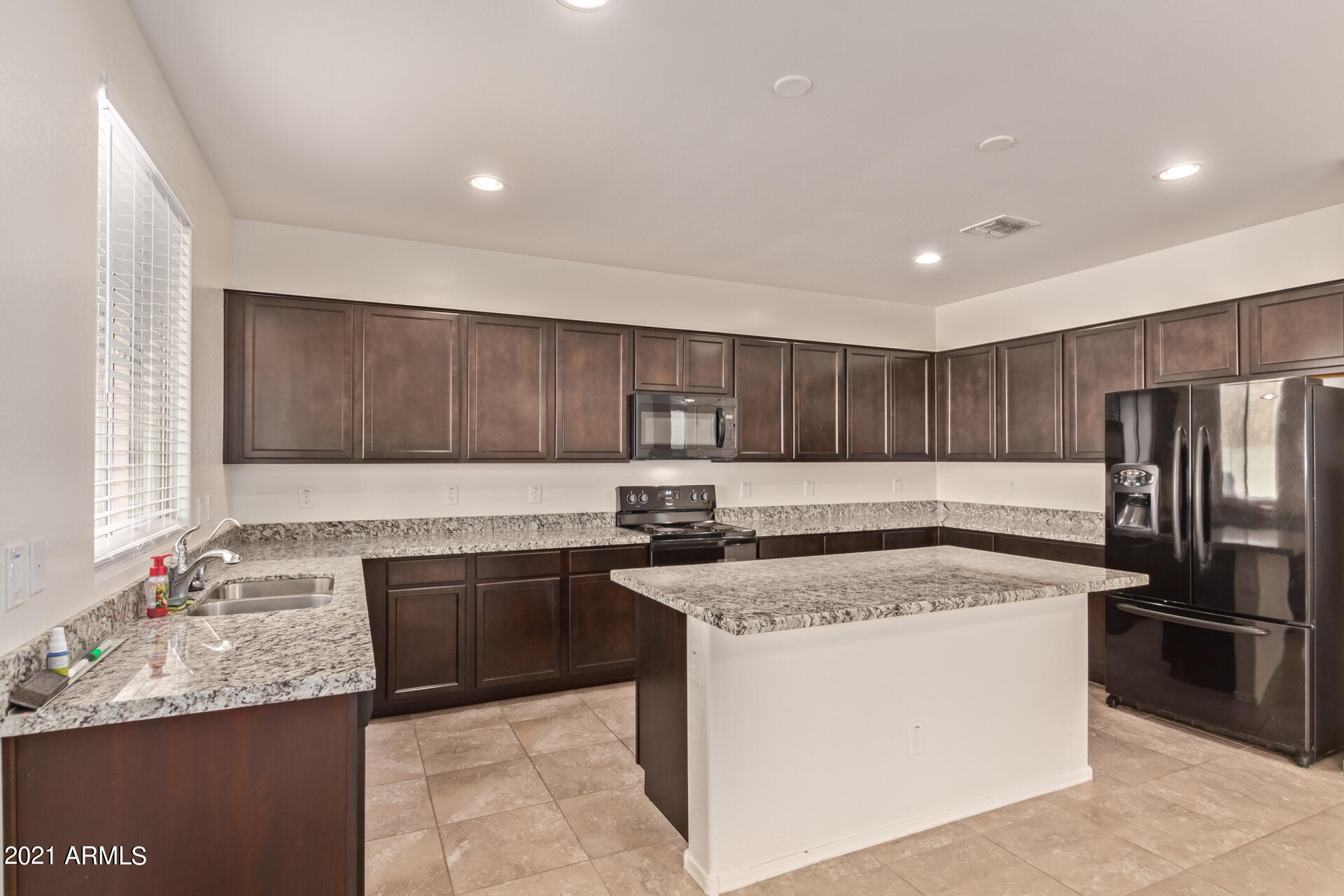 11644 West Redfield Road El Mirage, AZ 85335 - Photo 12 of 40 09 - Redfield