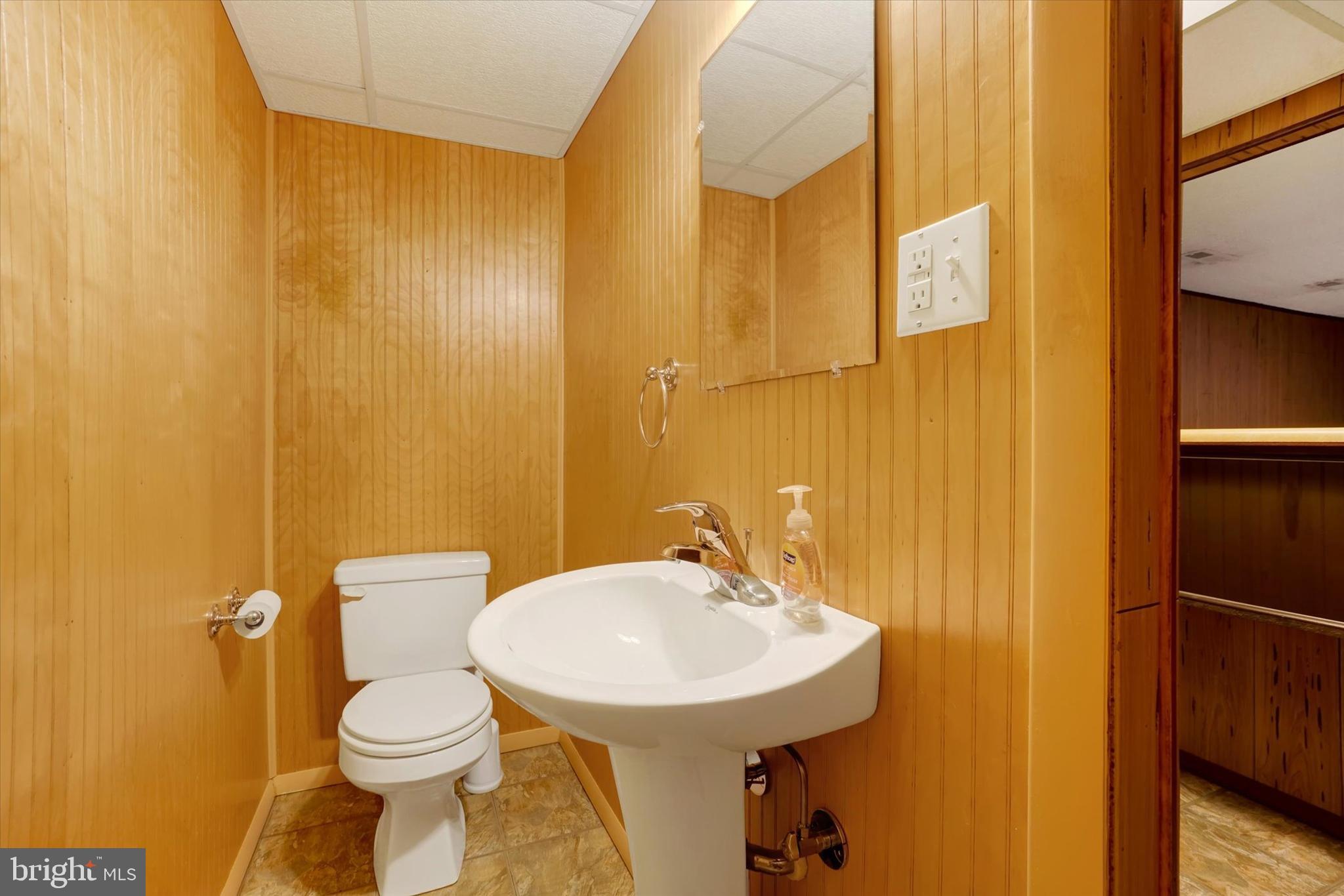 2238 Cedar Road York, PA 17408 - Photo 25 of 32 Gallery Image 25