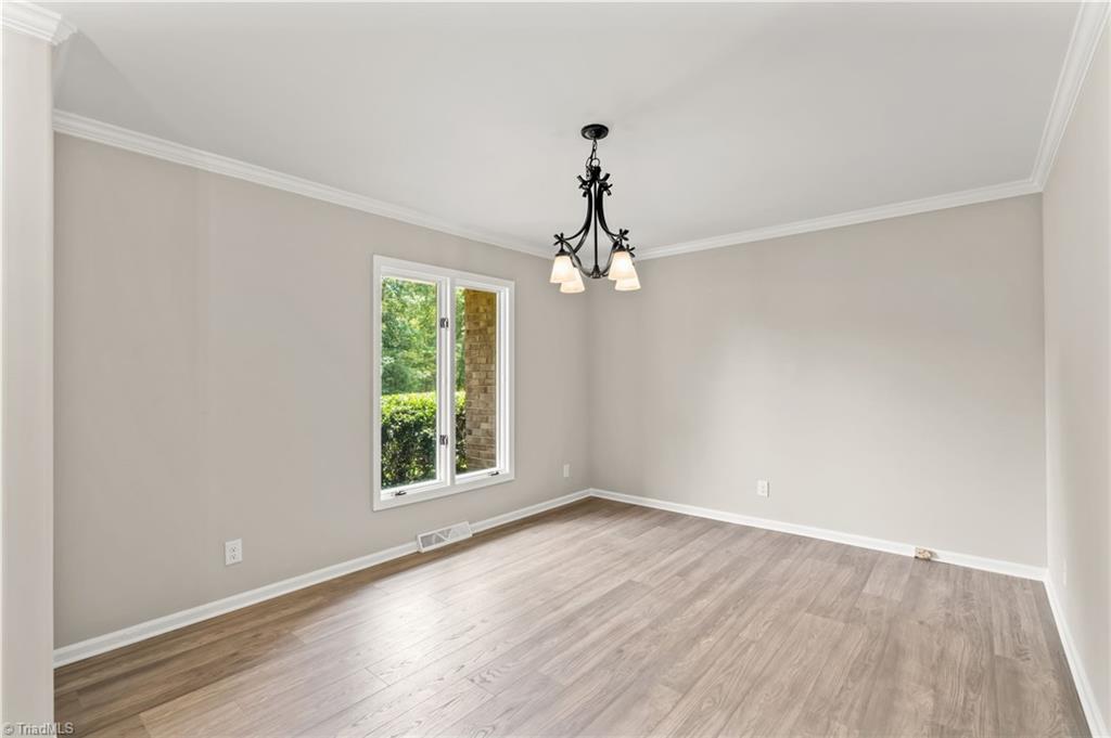 5902 Siler Road Greensboro, NC 27406 - Photo 7 of 49 Large dining room