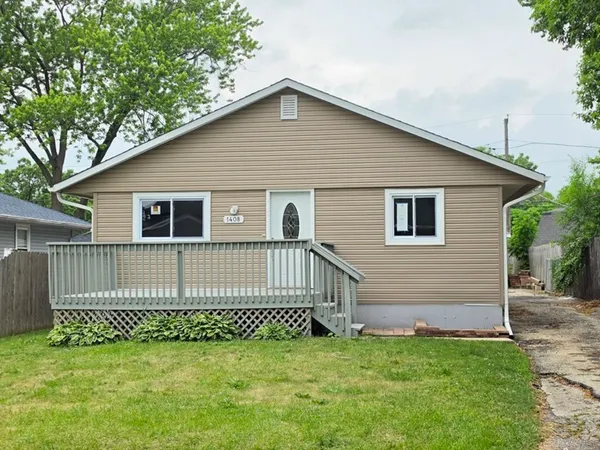 $319,900 | 1408 Barberry Lane, Round Lake Beach, IL 60073