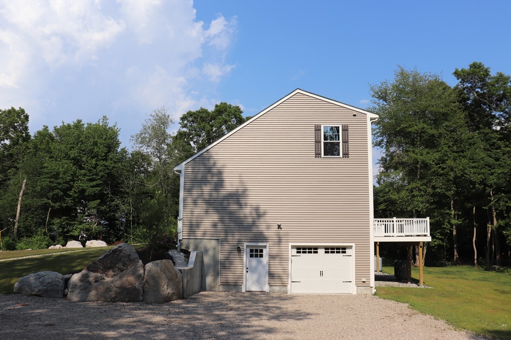 35 Glendale Road, Unit 1 Tiverton, RI 02878 - Photo 6 of 23