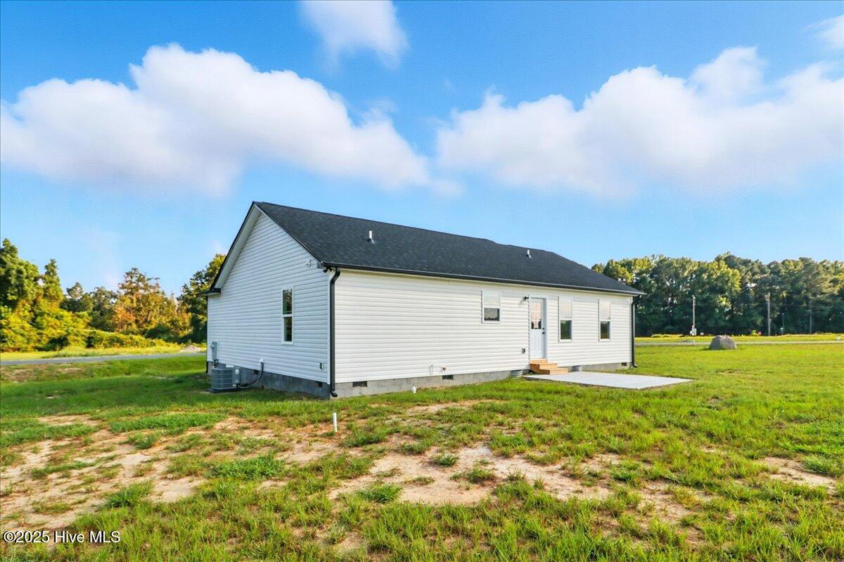 73 Grace Pond Avenue Benson, NC 27504 - Photo 25 of 28 04-73 Grace Pond Ave-4