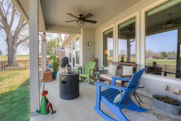 $260,000 | 16 Westwood Drive West, Trinity, TX 75862