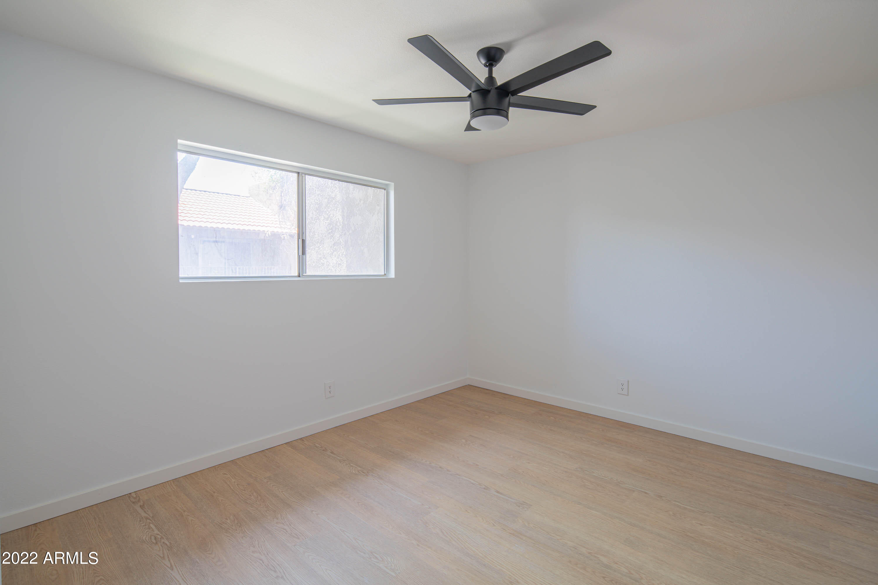 5525 East Thomas Road, Unit M7 Phoenix, AZ 85018 - Photo 15 of 27 m7-29
