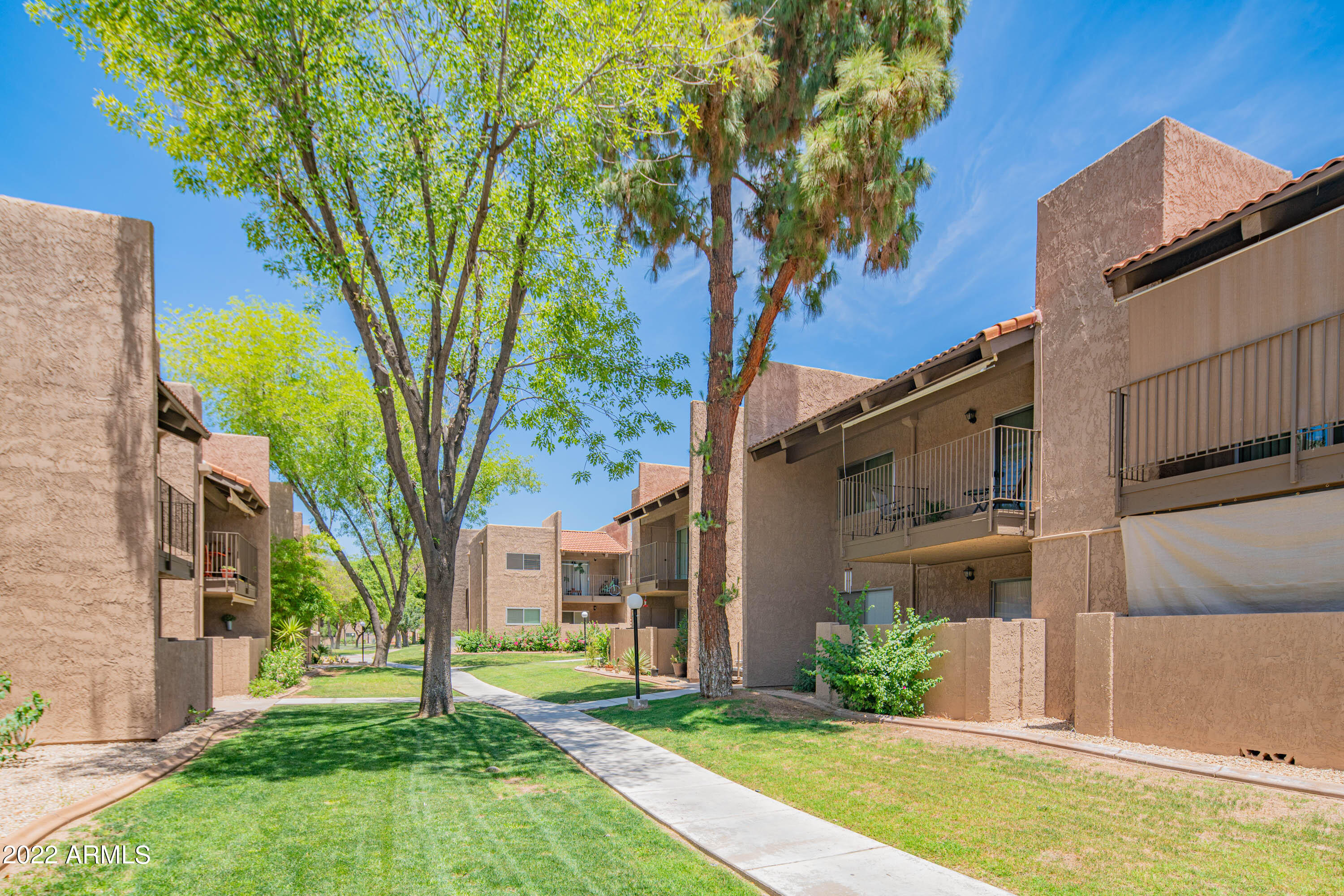 5525 East Thomas Road, Unit M7 Phoenix, AZ 85018 - Photo 19 of 27 m7-37