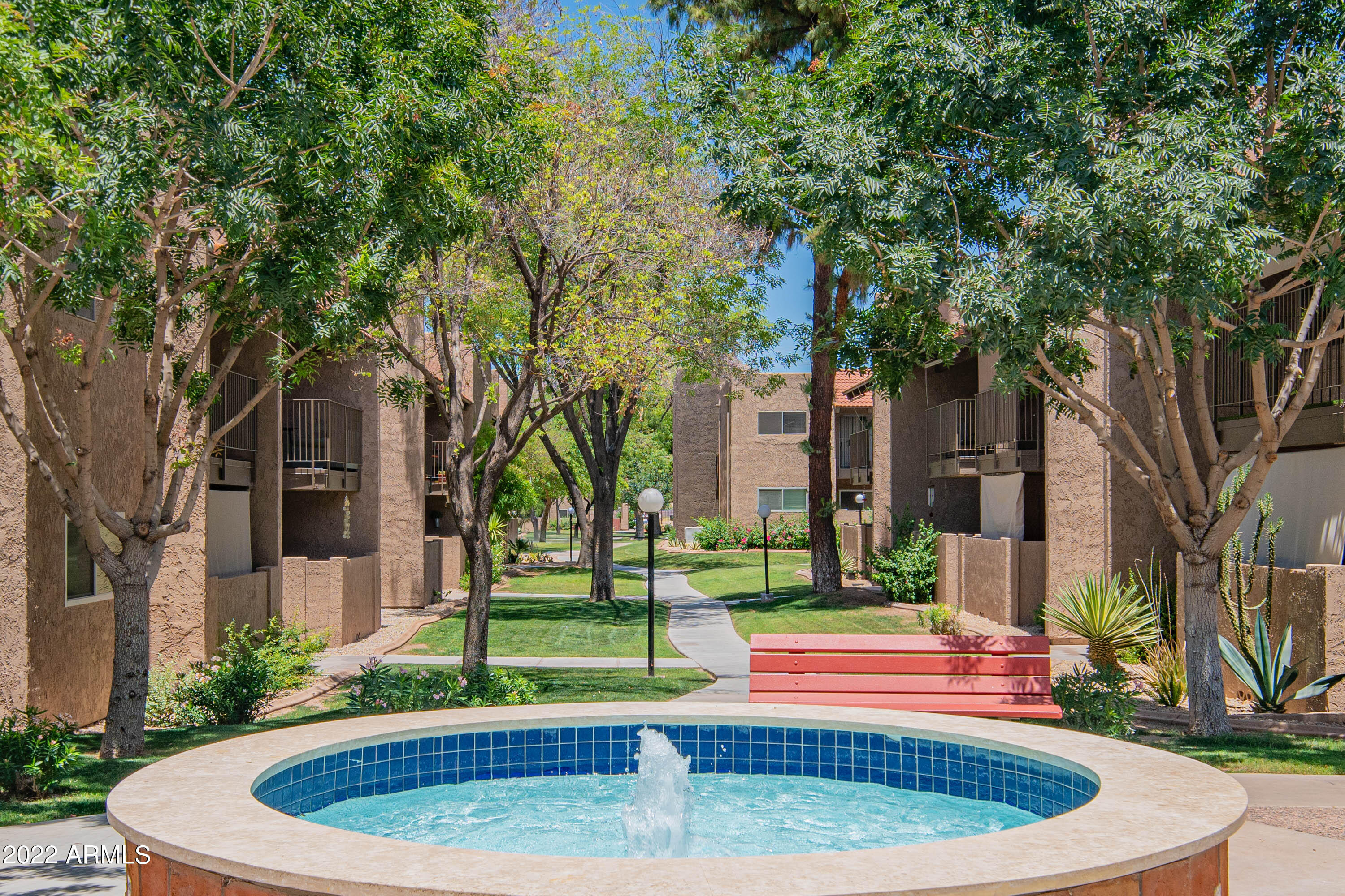 5525 East Thomas Road, Unit M7 Phoenix, AZ 85018 - Photo 21 of 27 m7-41