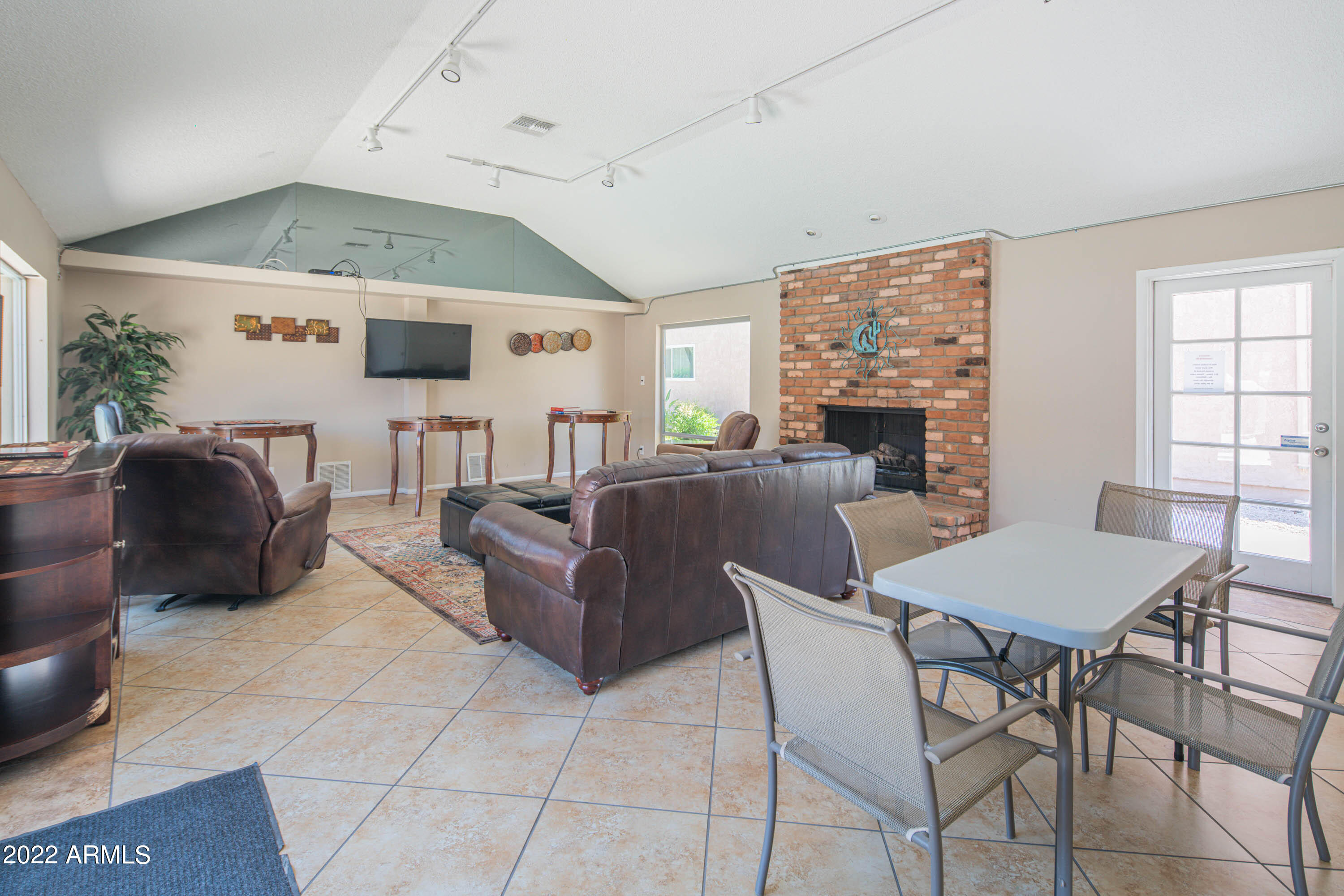 5525 East Thomas Road, Unit M7 Phoenix, AZ 85018 - Photo 25 of 27 m7-46