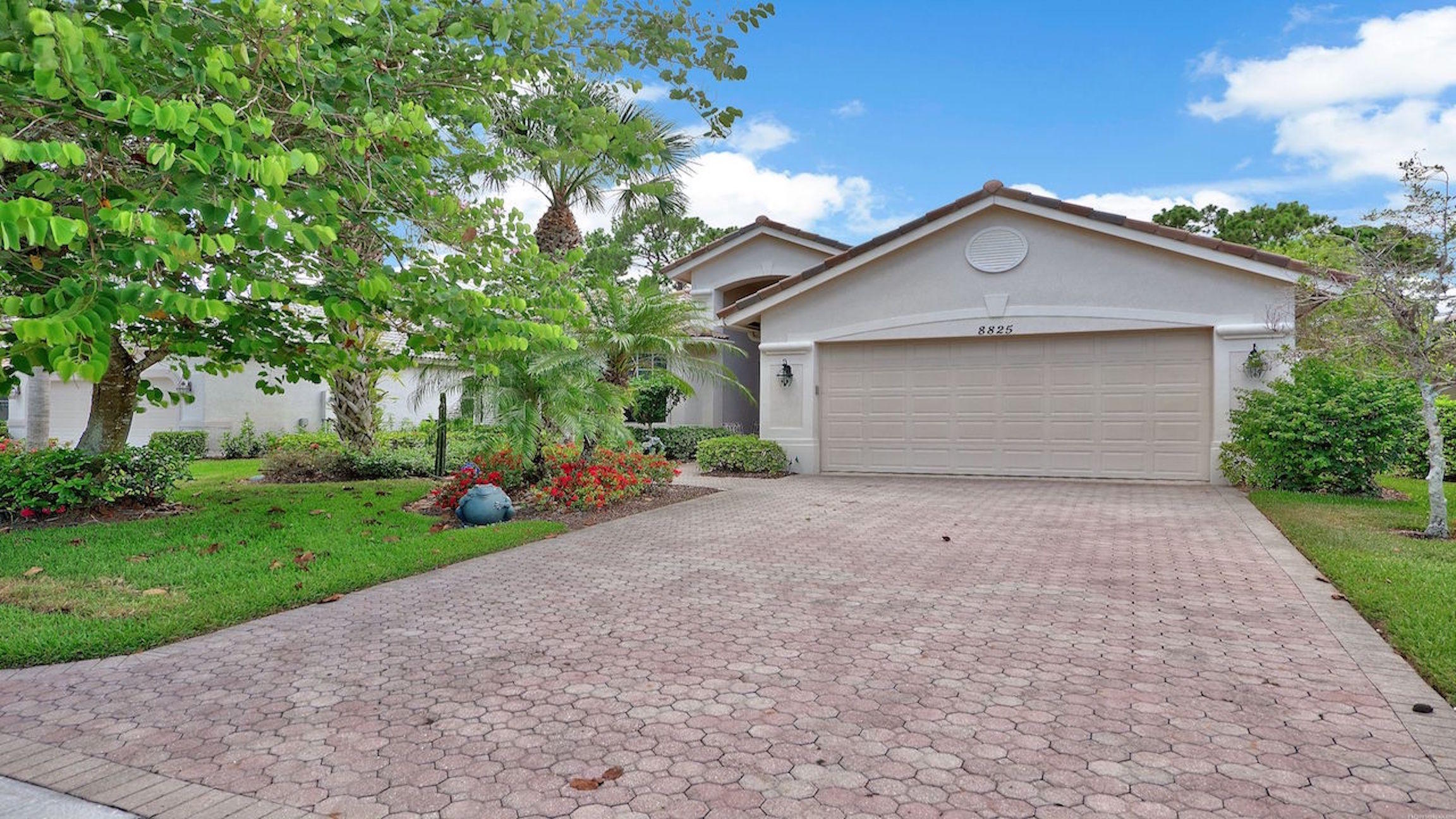 8825 First Tee Road Port St. Lucie, FL 34986 - Photo 6 of 29 002