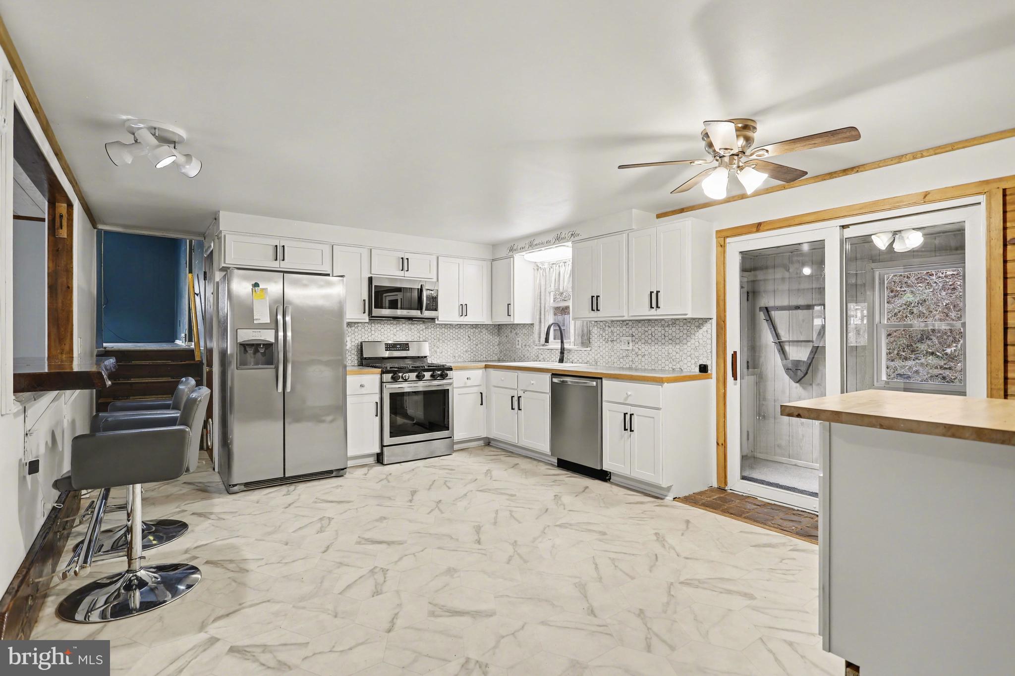 1305 Bremer Road Dover, PA 17315 - Photo 7 of 33 Kitchen