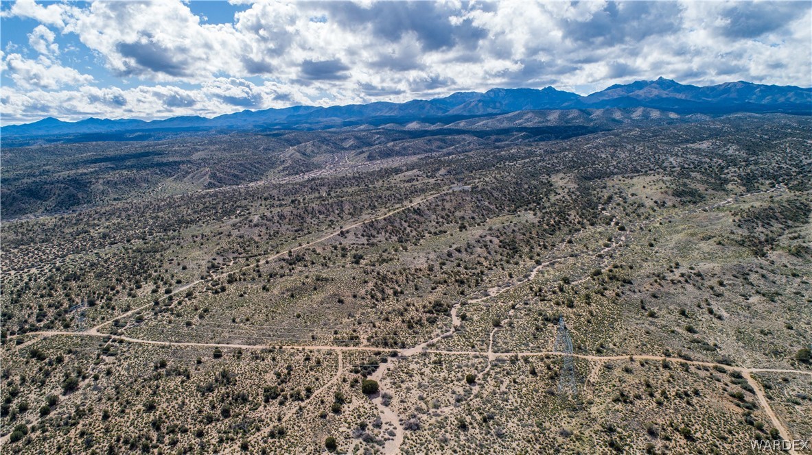 4373 South Colin Road Kingman, AZ 86401 - Photo 6 of 27 Gallery Image 6