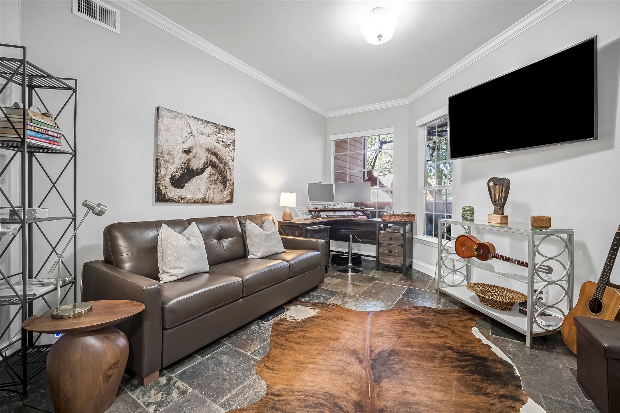 2111 Welch Street, Unit A113 Houston, TX 77019 - Photo 11 of 30 Second Bedroom has Remote Control Black- Out Shade +LARGE Walk In Closet (currently used as STUDY)
