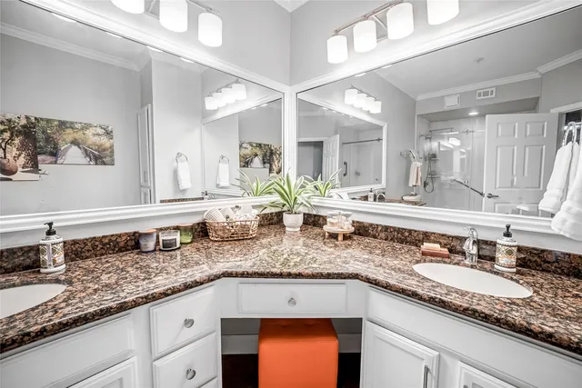 $299,900 | 2111 Welch Street, Unit A113, Houston, TX 77019