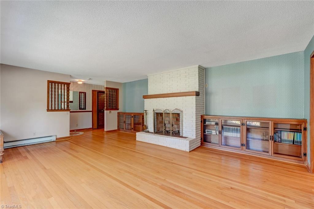 4009 Groometown Road Greensboro, NC 27407 - Photo 15 of 35