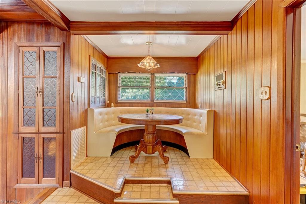 4009 Groometown Road Greensboro, NC 27407 - Photo 5 of 35