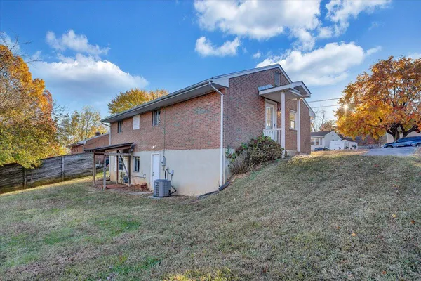 $254,950 | 725 Ramada Road, Vinton, VA 24179