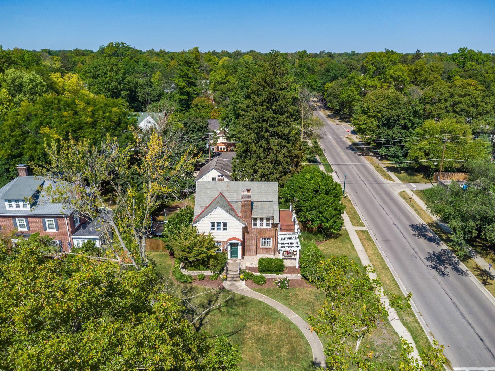 2424 Sherwood Road Bexley, OH 43209 - Photo 72 of 92 Drone