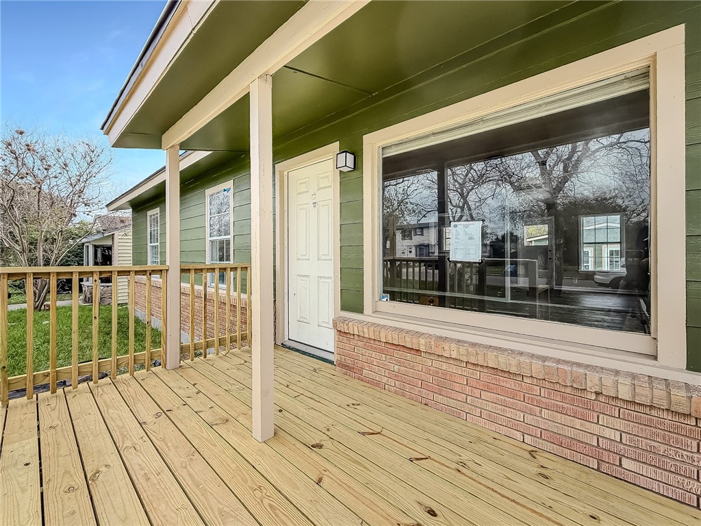 3437 Austin Street Corpus Christi, TX 78411 - Photo 4 of 35 a view of livingroom with wooden floor