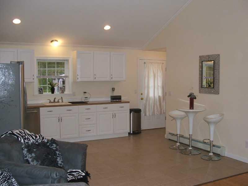 6 Kingwood Road Biddeford, ME 04005 - Photo 4 of 21 Kitchen.
