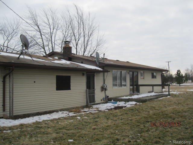 1195 Miller Road Allenton, MI 48002 - Photo 2 of 14 Rear.JPG