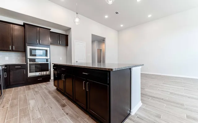 $499,000 | 2706 Obsidian Drive, Rosharon, TX 77583