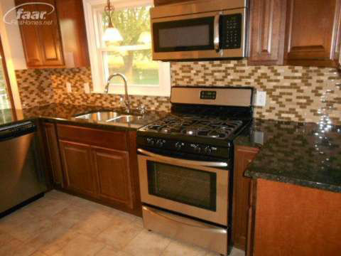 4171 North Henderson Road Davison, MI 48423 - Photo 4 of 16 20368631-3.JPG