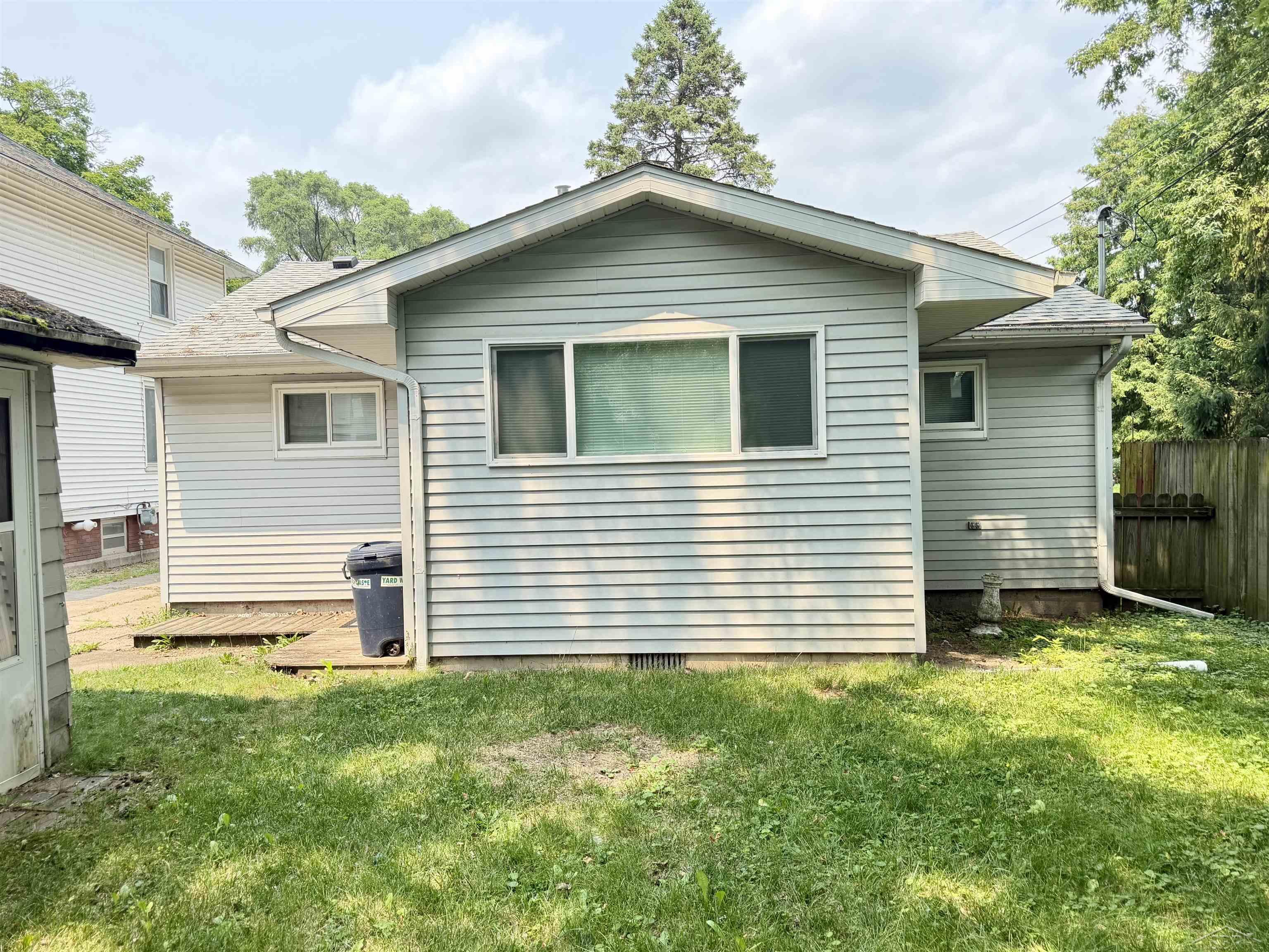 815 Reed Street Saginaw, MI 48602 - Photo 10 of 12