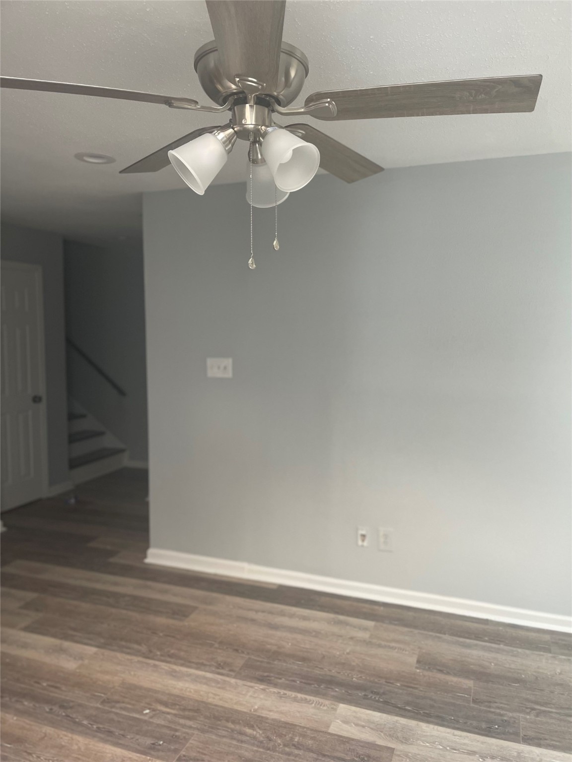 10912 Gulf Freeway, Unit 73 Houston, TX 77075 - Photo 15 of 27 wooden floor in an empty room