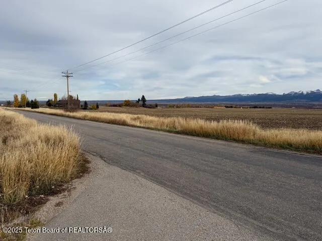 $1,950,000 | 2255 South 5000 West, Driggs, ID 83422