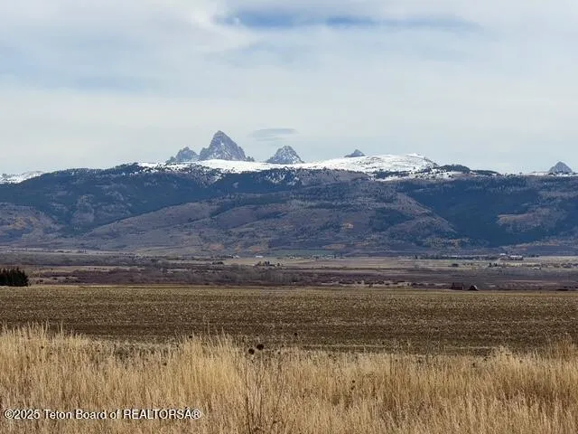 $1,950,000 | 2255 South 5000 West, Driggs, ID 83422