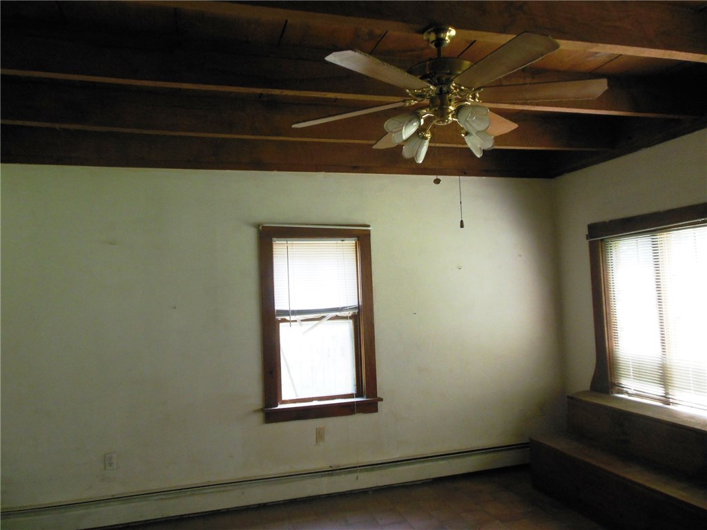 138 Arcadia Road Hopkinton, RI 02832 - Photo 9 of 22 Gallery Image 9