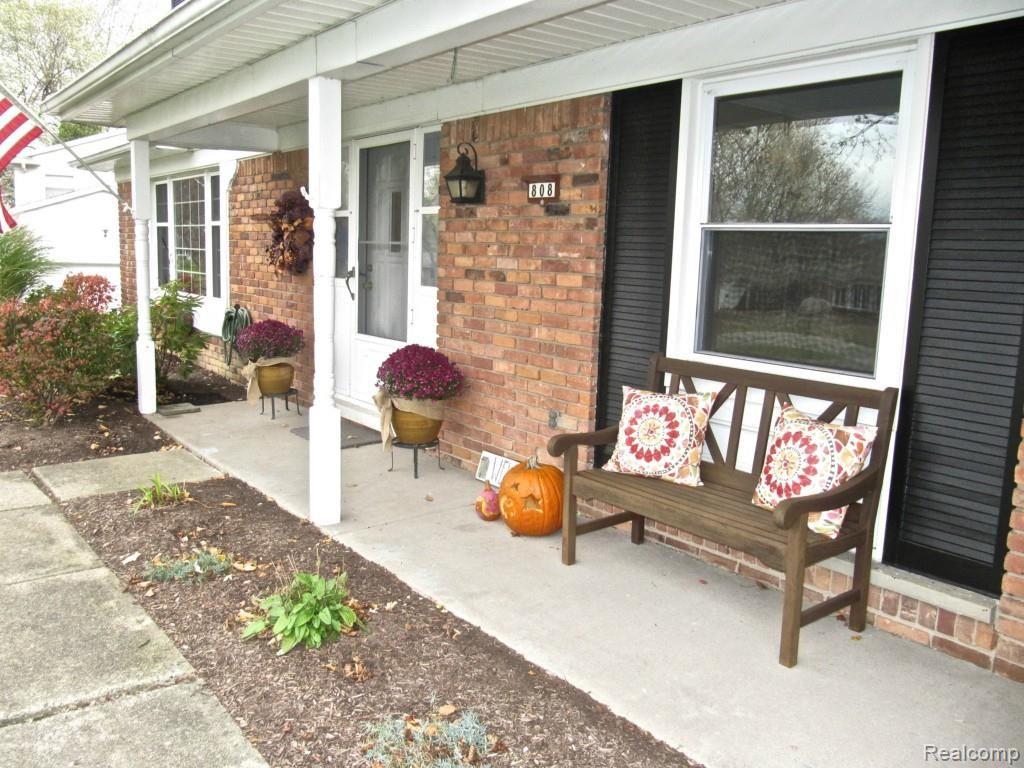808 Fieldstone Drive Rochester, MI 48309 - Photo 6 of 64 IMG_6270.jpg