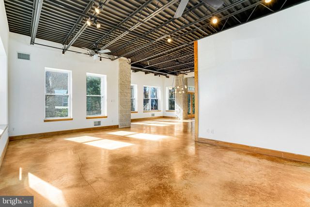 $1,275,000 | 2222 North Emerson Street, Arlington, VA 22207