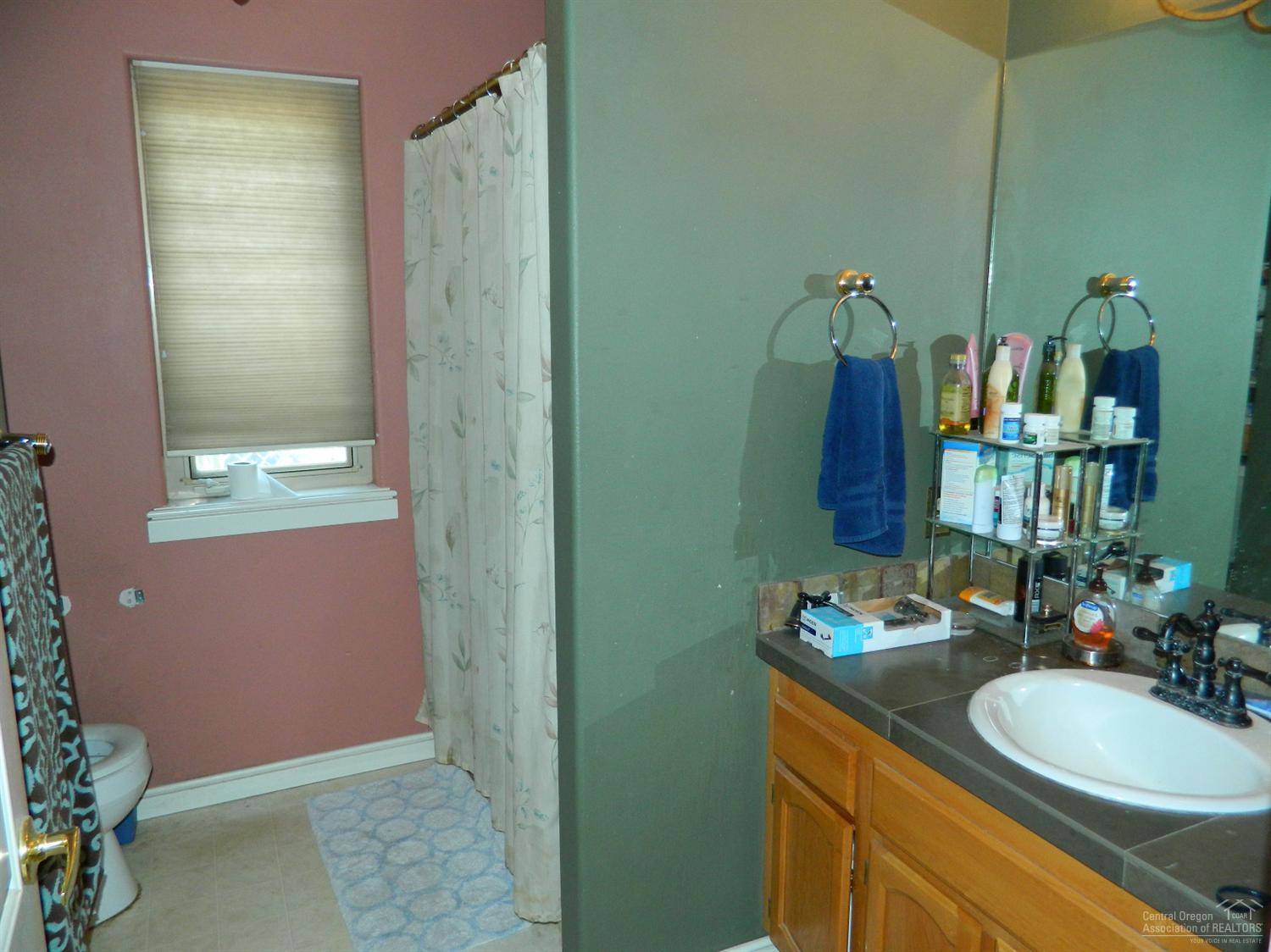 1551 Southwest Rimrock Way Redmond, OR 97756 - Photo 11 of 16 Additional Photo